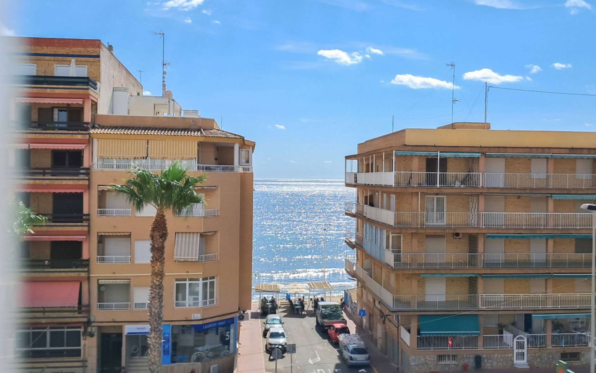 Resale - Apartment - Torrevieja - Torrevieja Centro