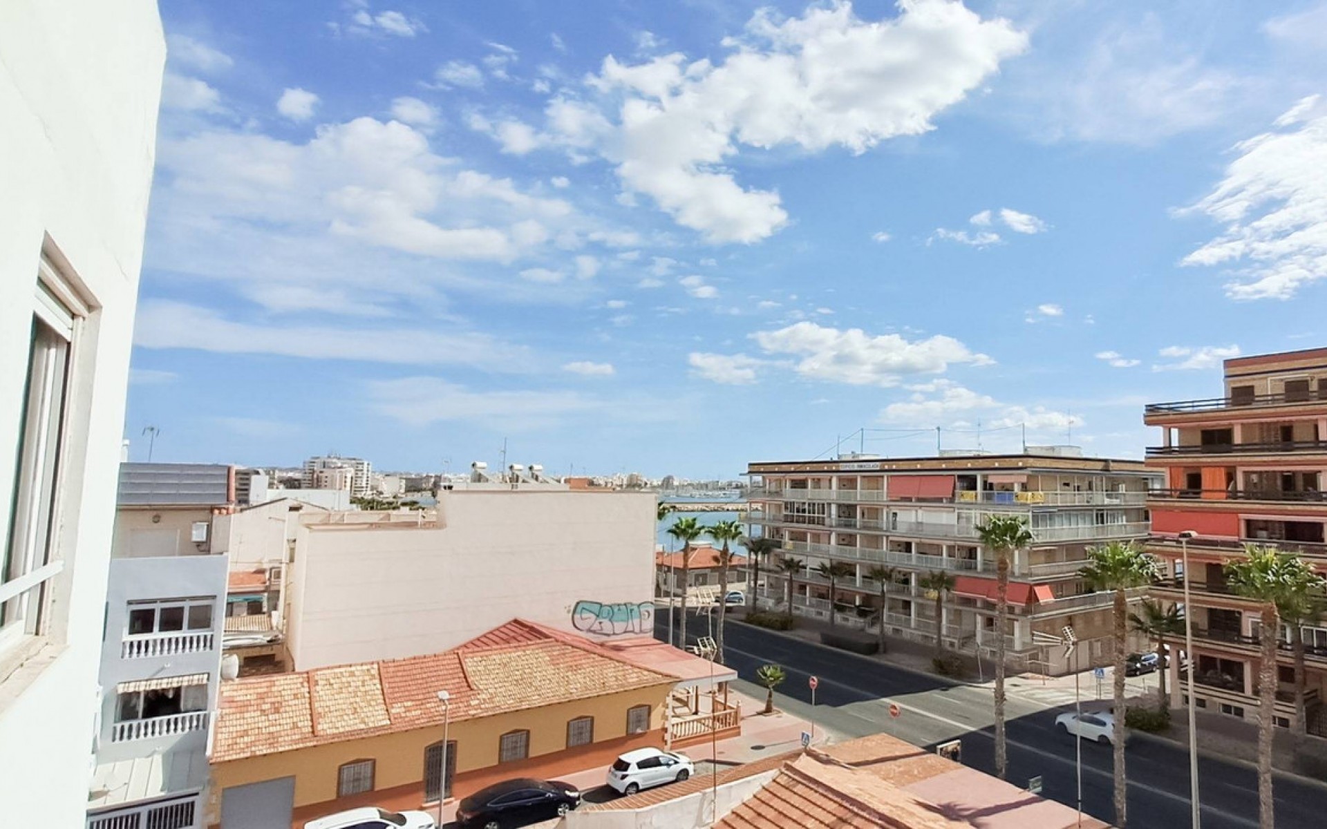 Resale - Apartment - Torrevieja - Torrevieja Centro