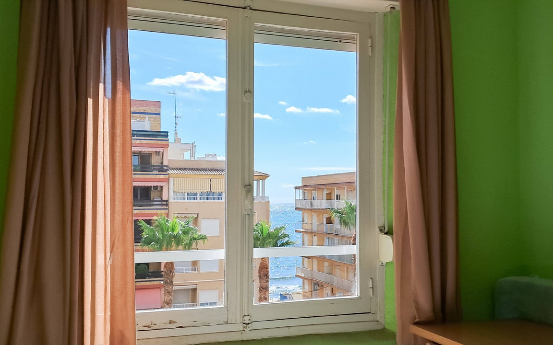 Resale - Apartment - Torrevieja - Torrevieja Centro