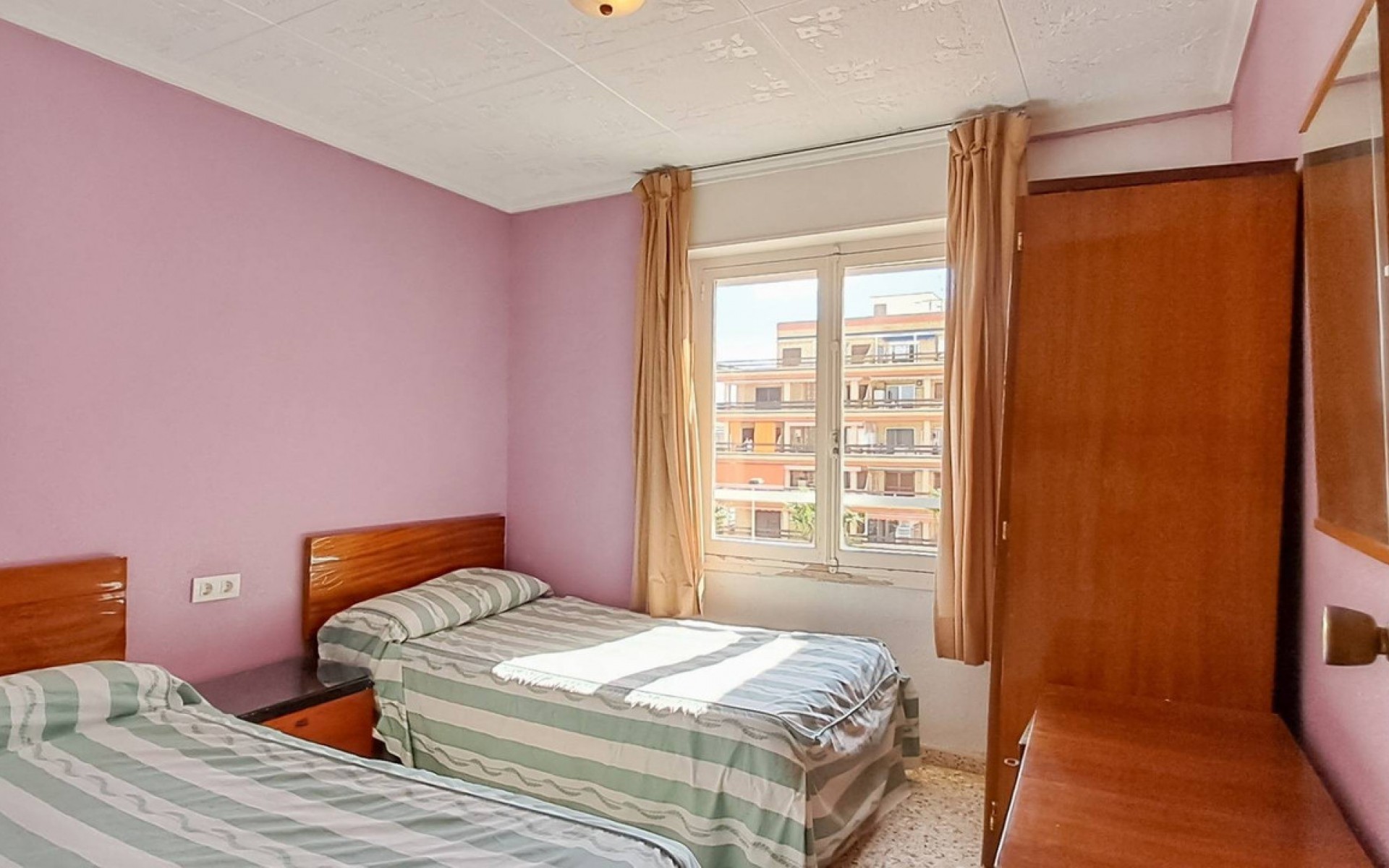 Resale - Apartment - Torrevieja - Torrevieja Centro