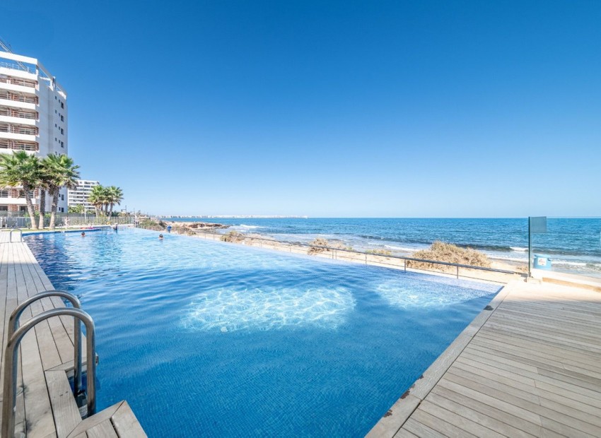 Resale - Apartment - Torrevieja - Torrevieja Centro