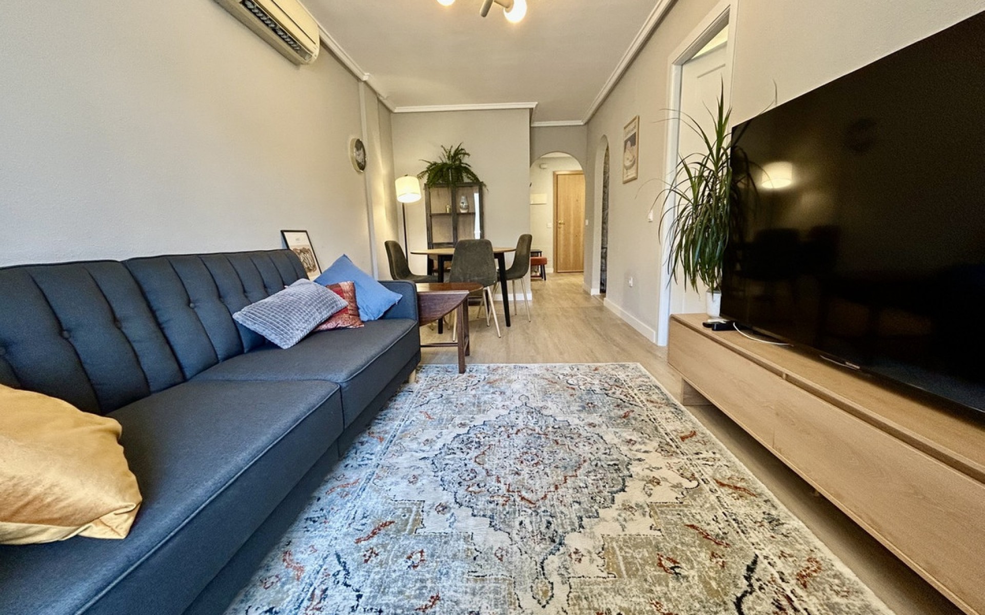 Resale - Apartment - Torrevieja - Torrevieja Centro