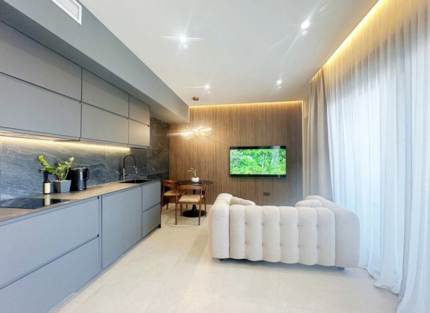 Resale - Apartment - Torrevieja - Torrevieja Centro