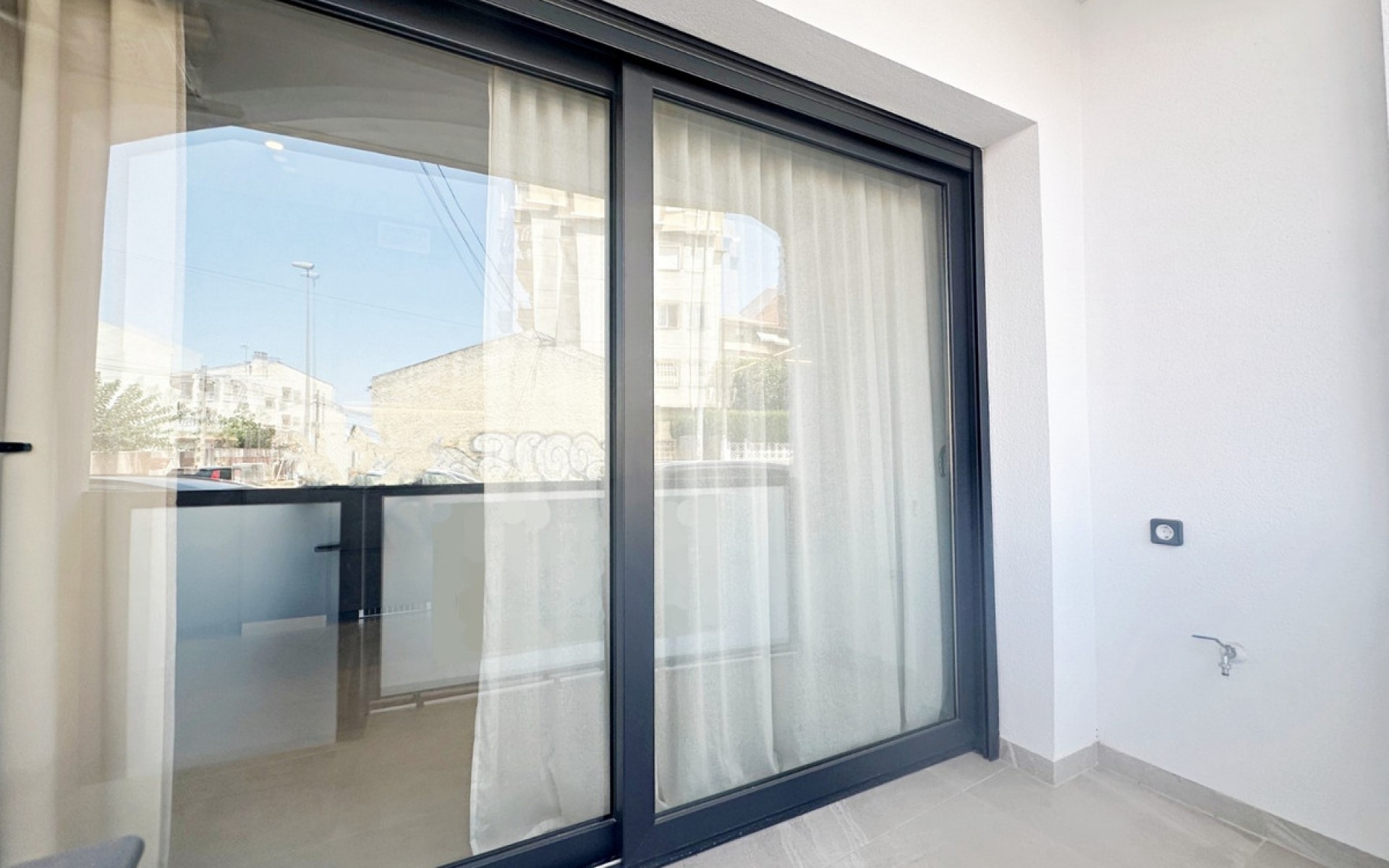 Resale - Apartment - Torrevieja - Torrevieja Centro