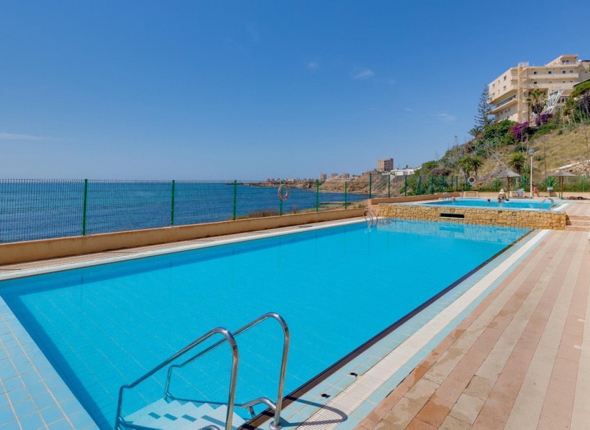 Resale - Apartment - Torrevieja - Torrevieja Centro