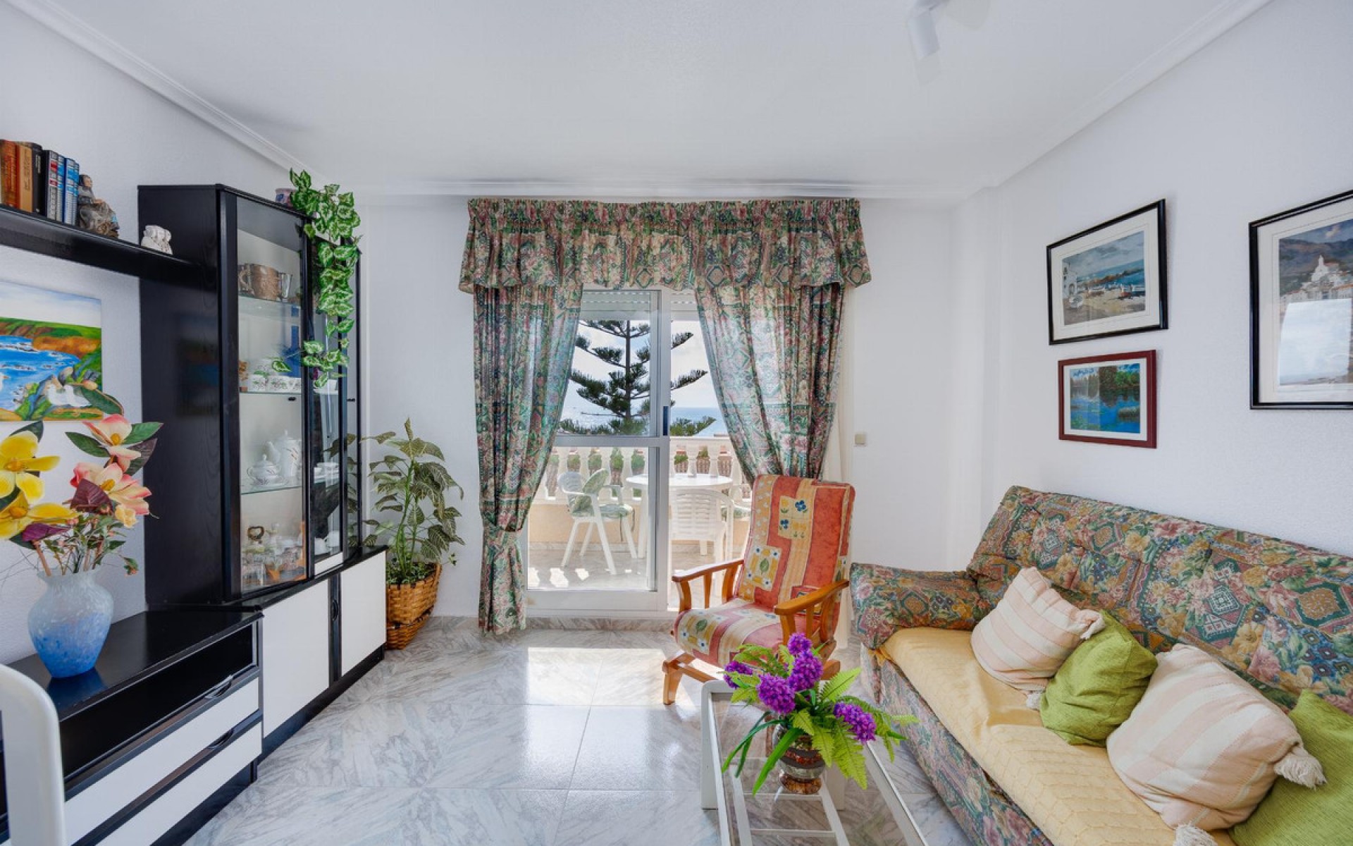 Resale - Apartment - Torrevieja - Torrevieja Centro