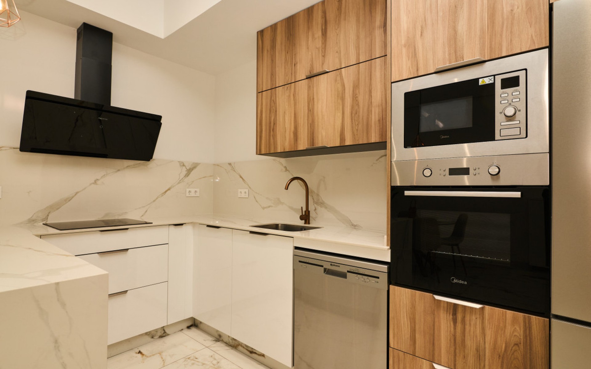 Resale - Apartment - Torrevieja - Torrevieja Centro