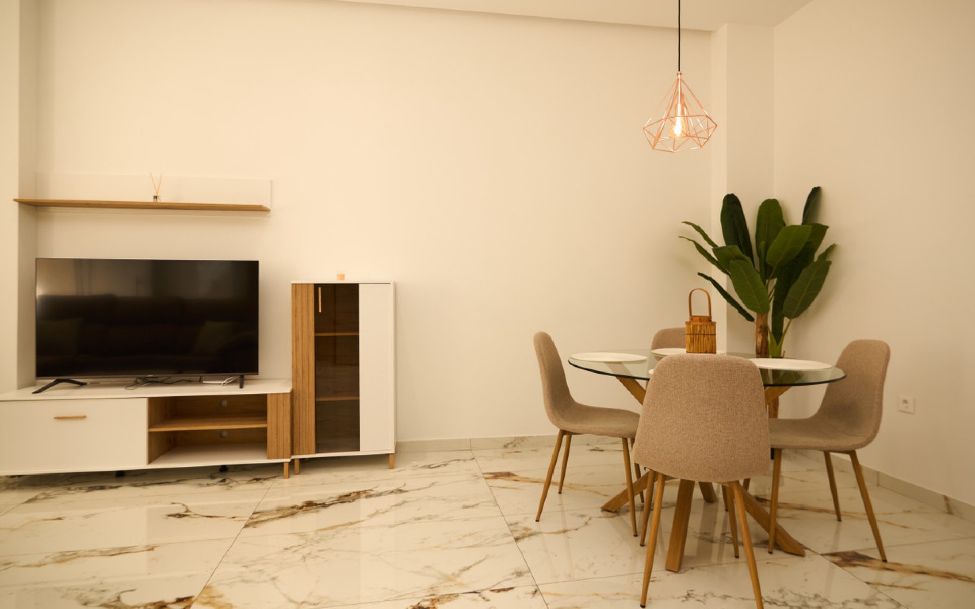 Resale - Apartment - Torrevieja - Torrevieja Centro