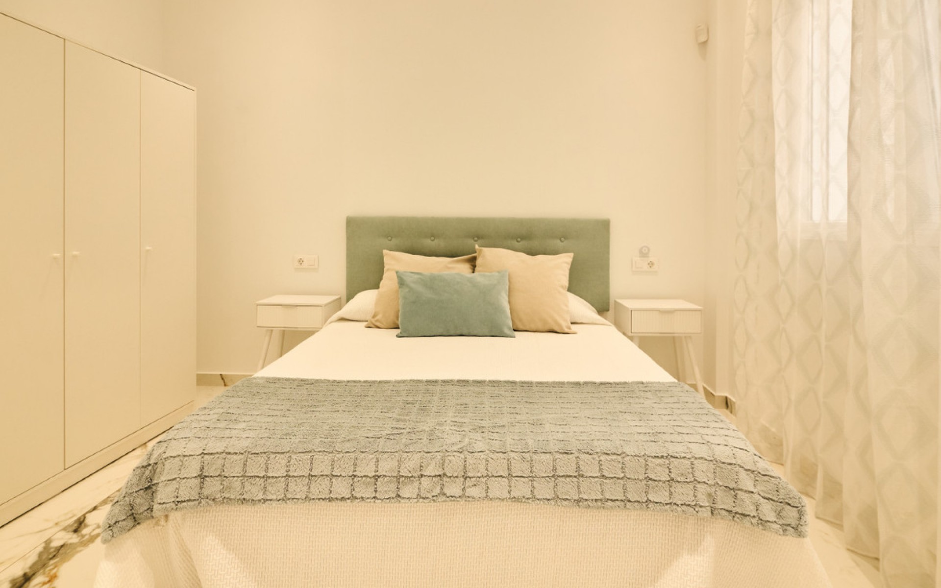 Resale - Apartment - Torrevieja - Torrevieja Centro