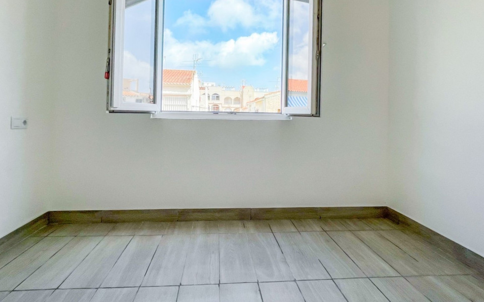 Resale - Apartment - Torrevieja - Torrevieja Centro