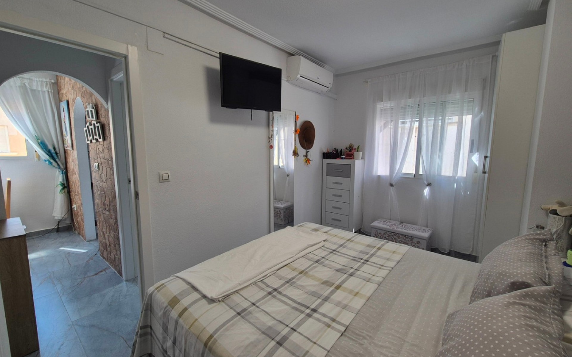 Resale - Apartment - Torrevieja - Torrevieja Centro