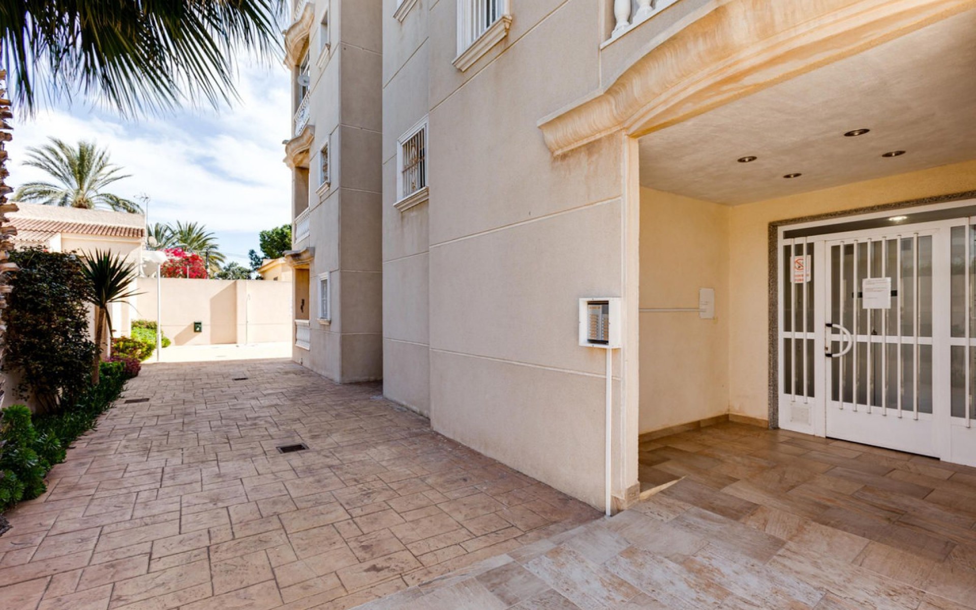 Resale - Apartment - Torrevieja - Torrevieja Centro