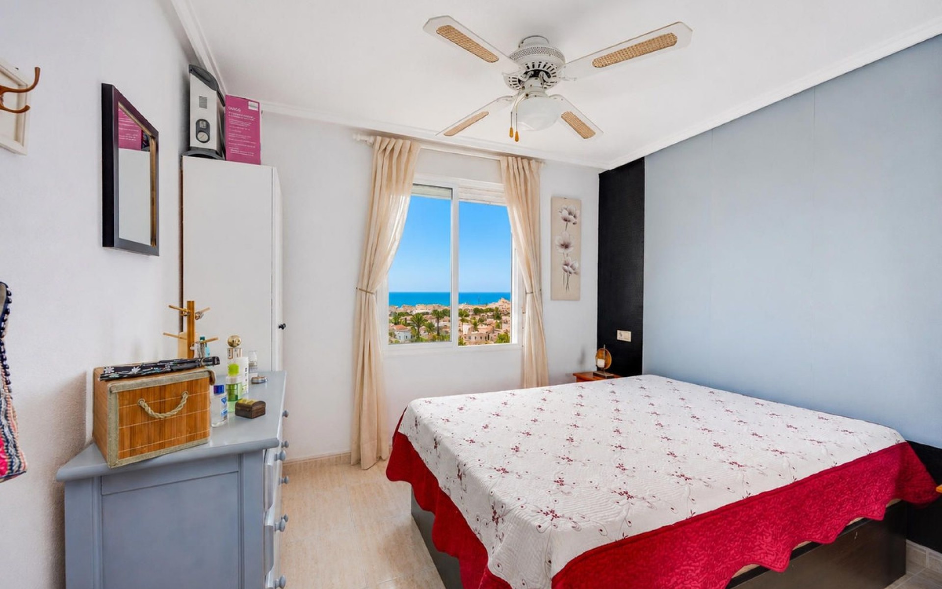 Resale - Apartment - Torrevieja - Torrevieja Centro