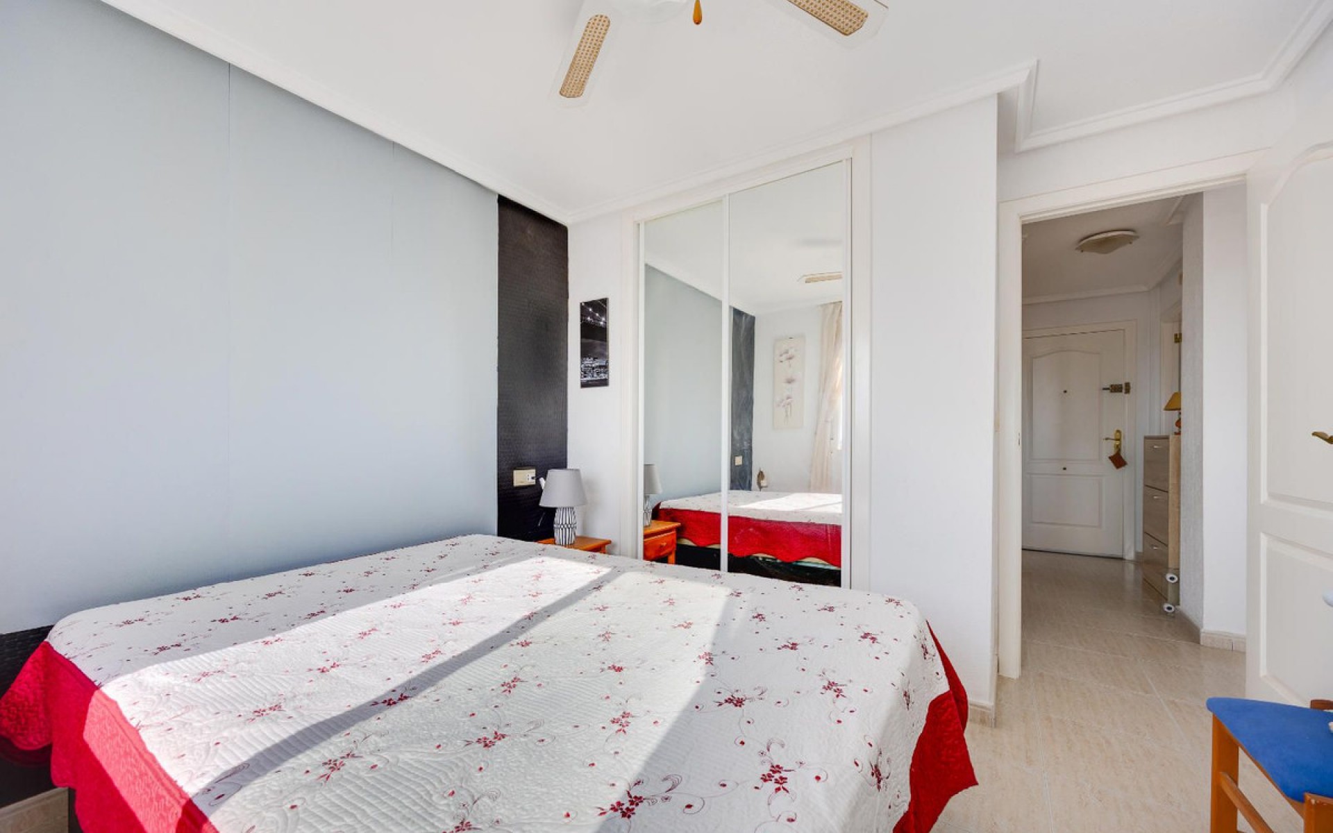 Resale - Apartment - Torrevieja - Torrevieja Centro