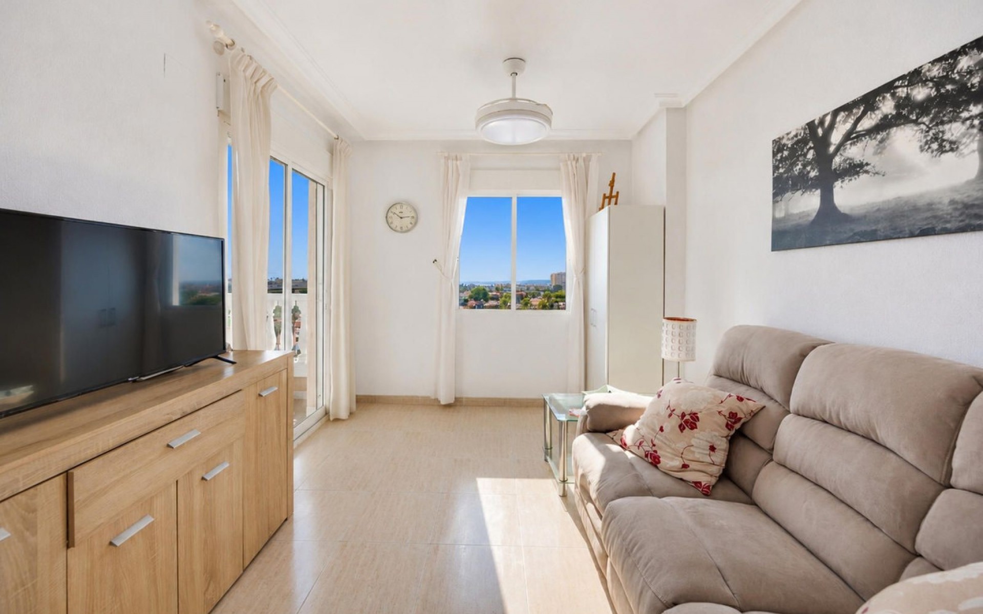 Resale - Apartment - Torrevieja - Torrevieja Centro