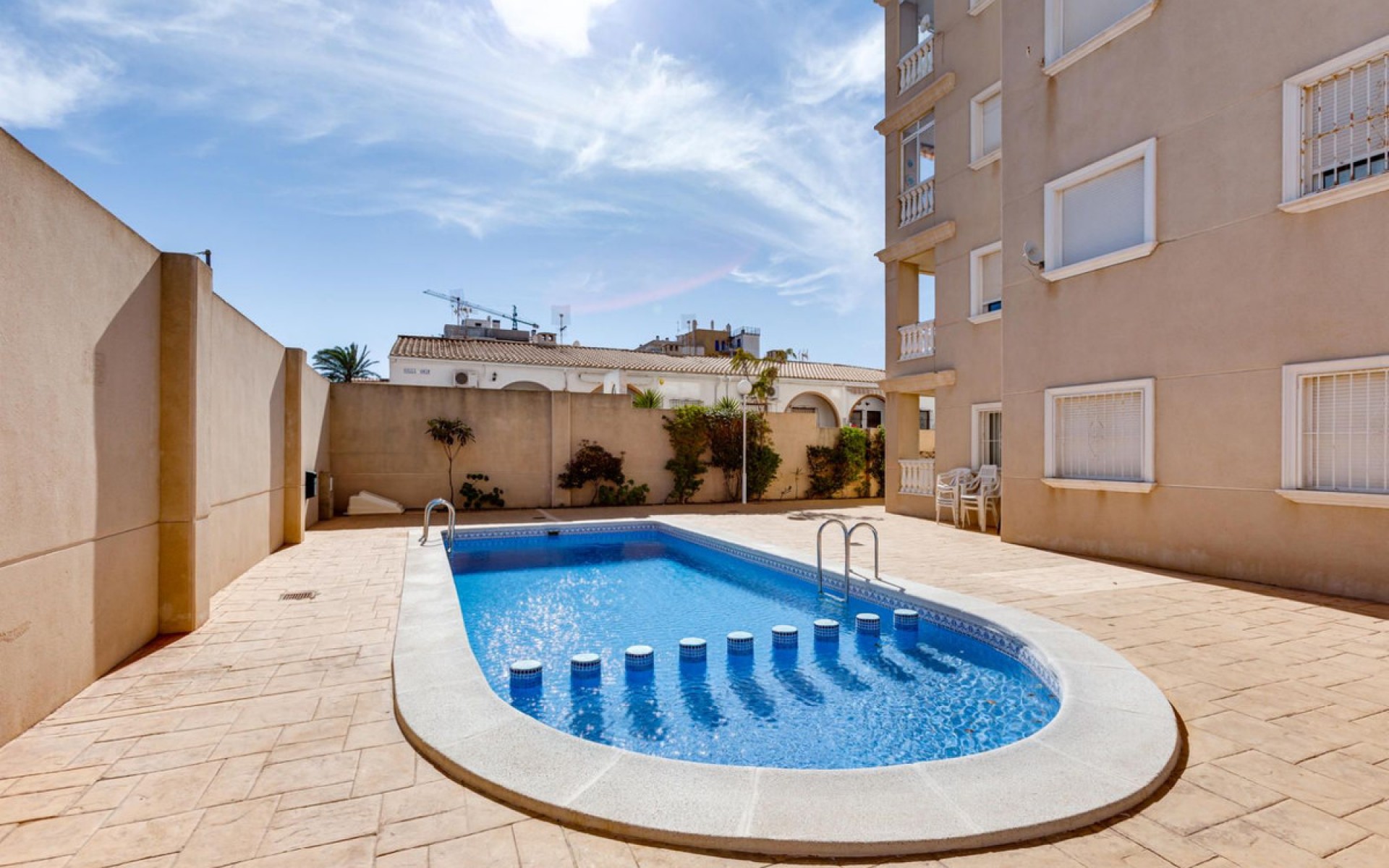 Resale - Apartment - Torrevieja - Torrevieja Centro