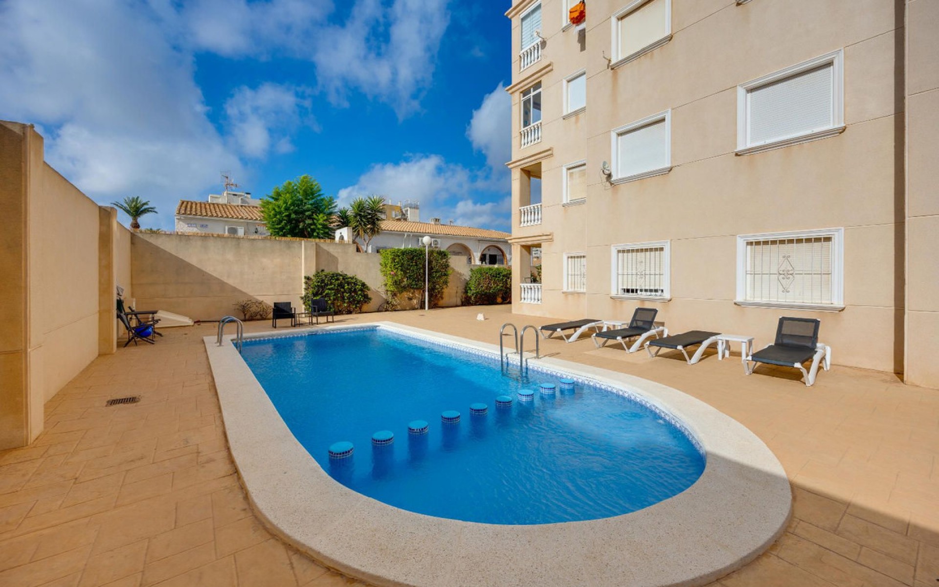 Resale - Apartment - Torrevieja - Torrevieja Centro
