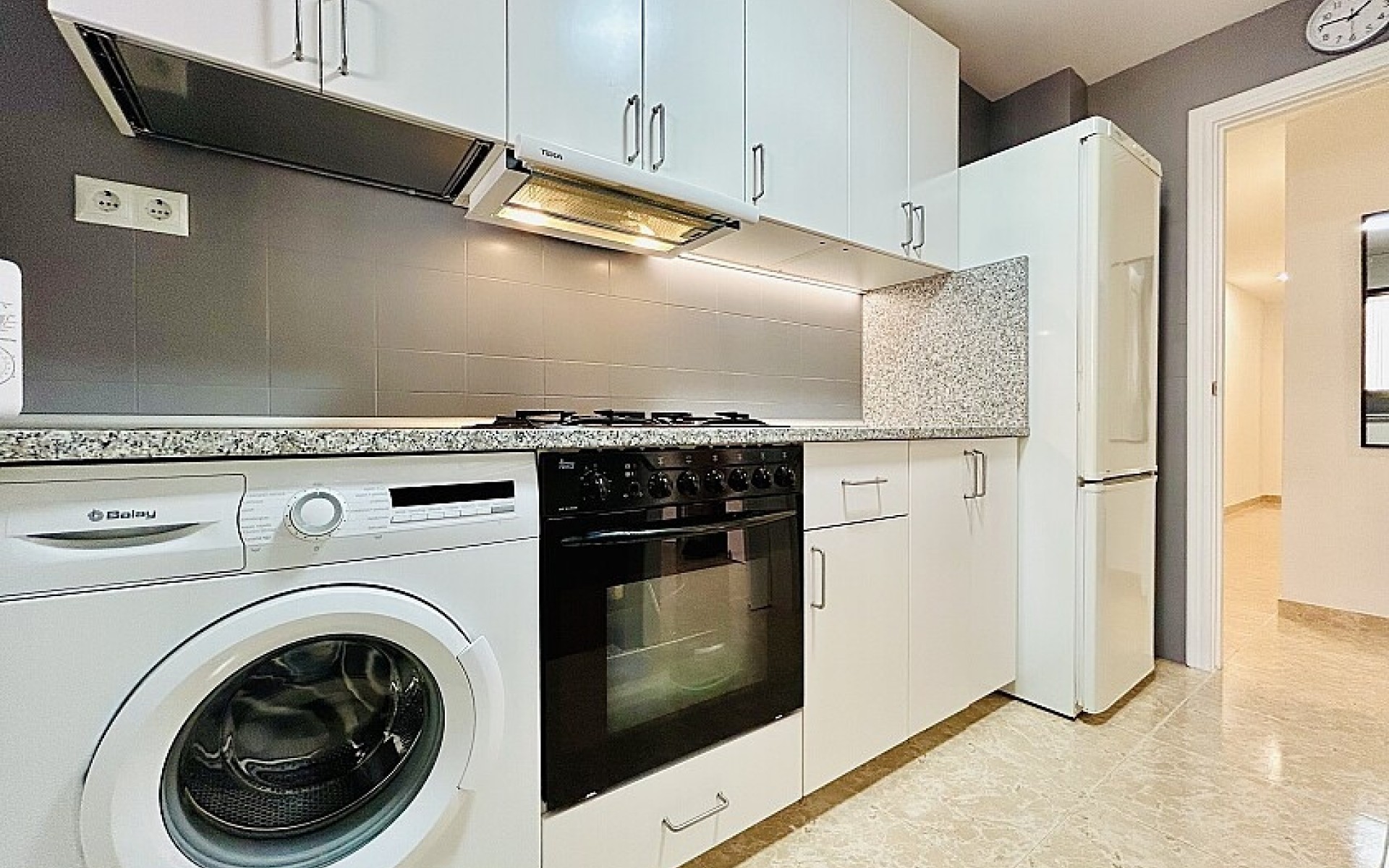 Resale - Apartment - Torrevieja - Torrevieja Centro