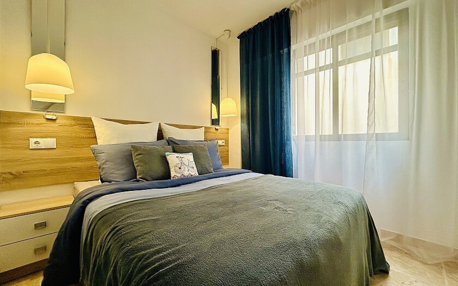 Resale - Apartment - Torrevieja - Torrevieja Centro