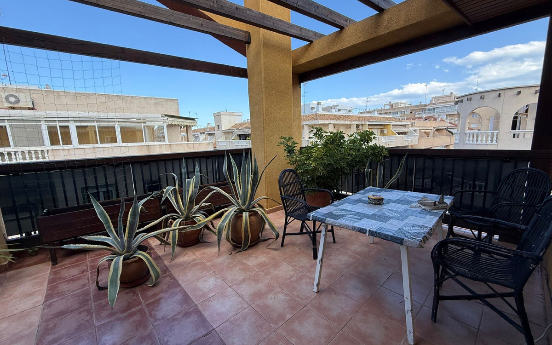 Resale - Apartment - Torrevieja - Torrevieja Centro
