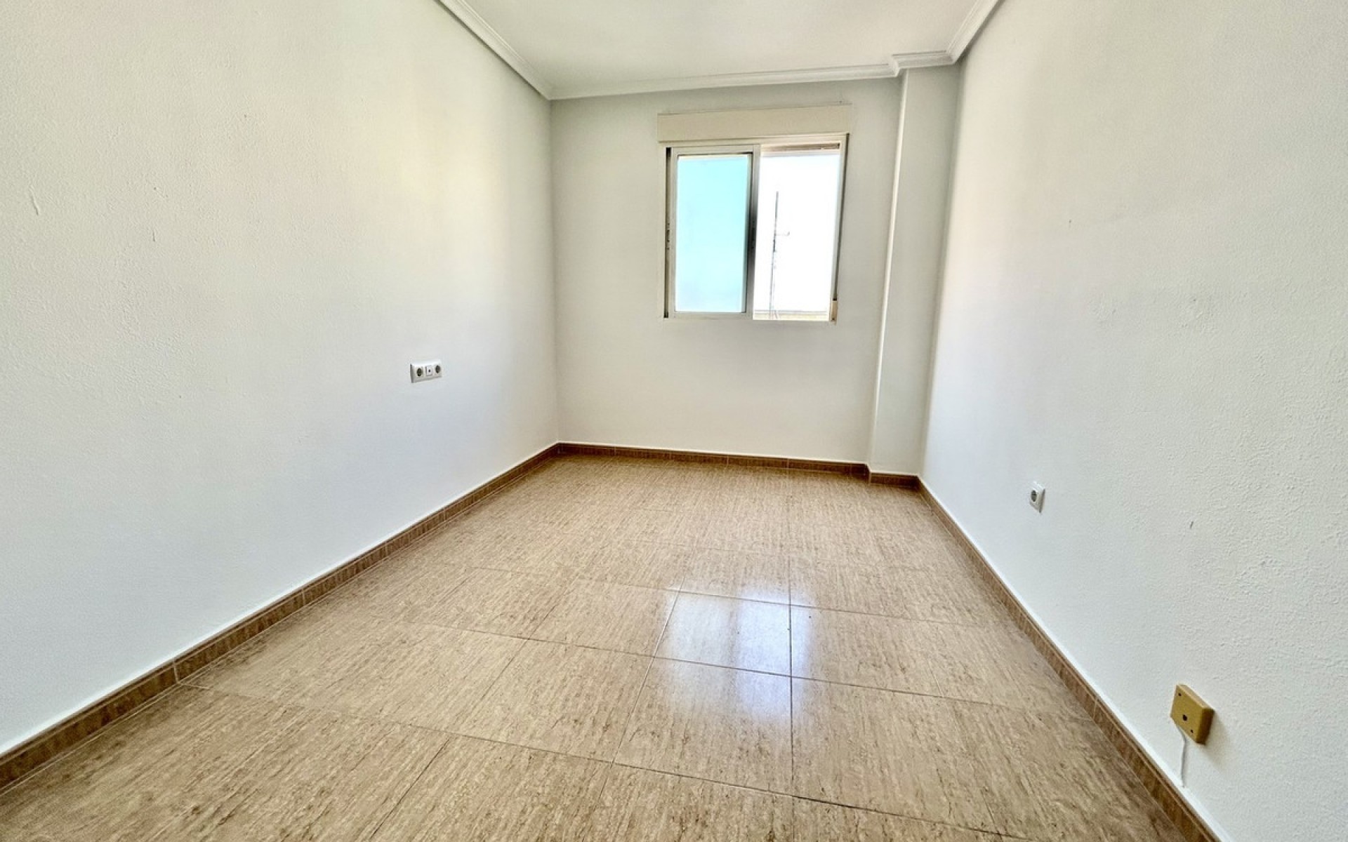 Resale - Apartment - Torrevieja - Torrevieja Centro