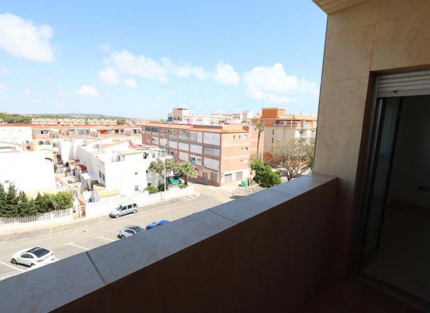 Resale - Apartment - Torrevieja - Torrevieja Centro