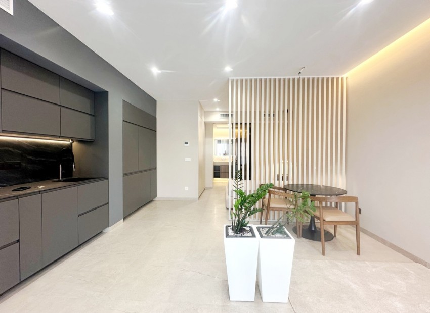 Resale - Apartment - Torrevieja - Torrevieja Centro