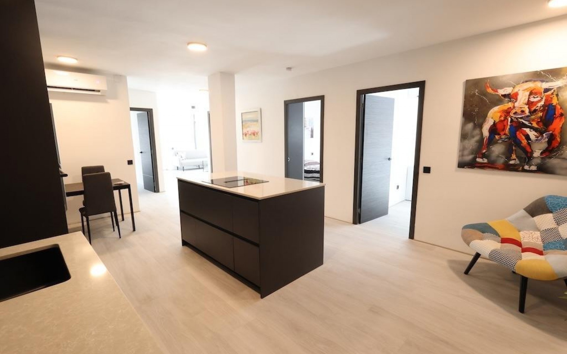 Resale - Apartment - Torrevieja - Torrevieja Centro