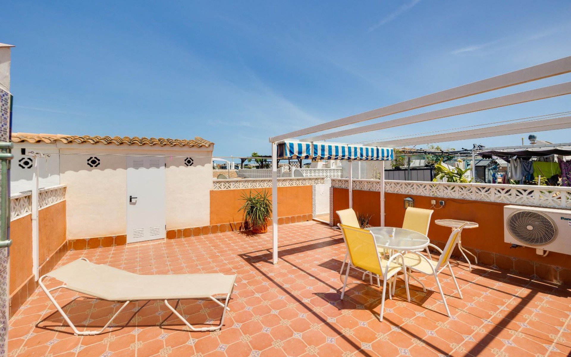 Resale - Apartment - Torrevieja - Torrevieja Centro