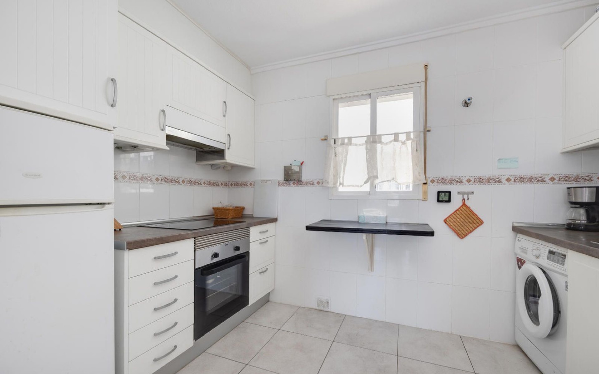 Resale - Apartment - Torrevieja - Torrevieja Centro