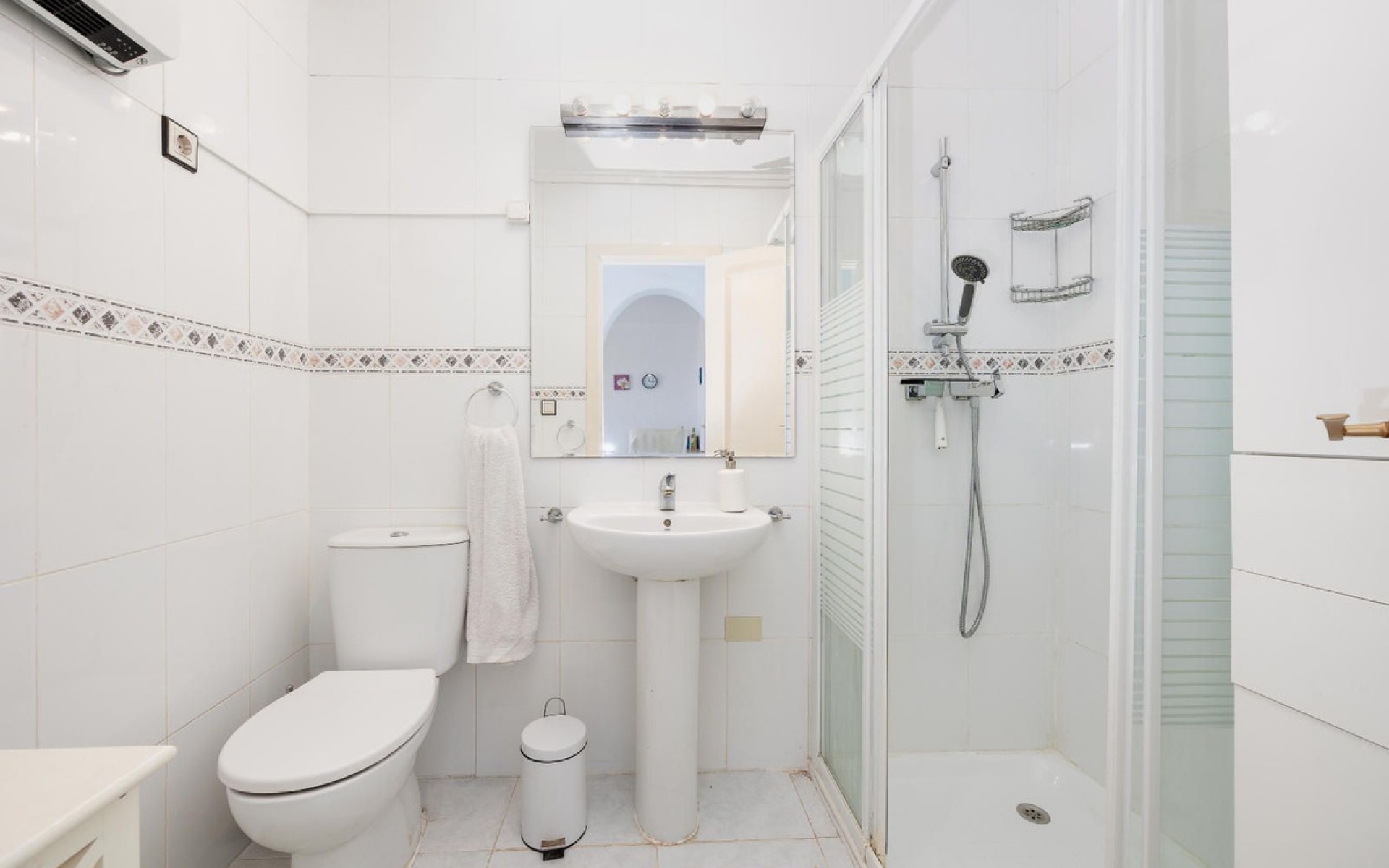 Resale - Apartment - Torrevieja - Torrevieja Centro