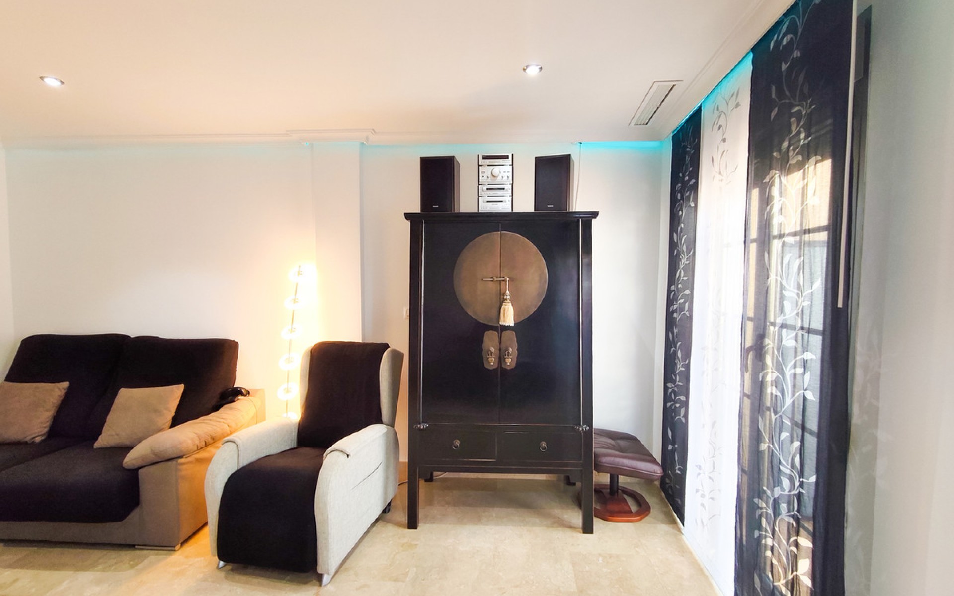 Resale - Apartment - Torrevieja - Torrevieja Centro