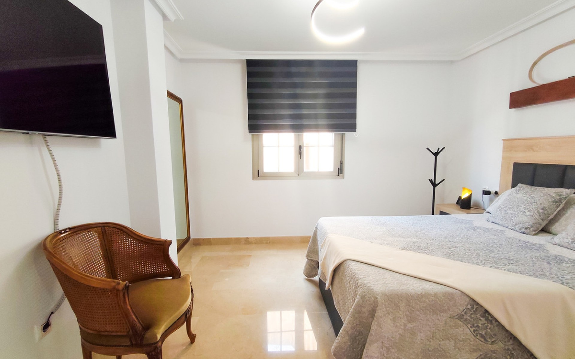 Resale - Apartment - Torrevieja - Torrevieja Centro