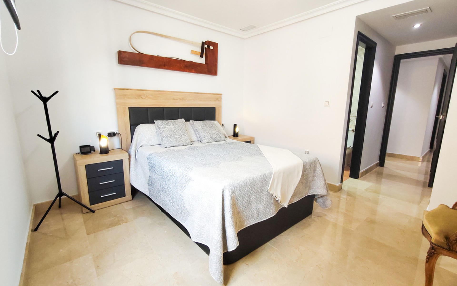Resale - Apartment - Torrevieja - Torrevieja Centro