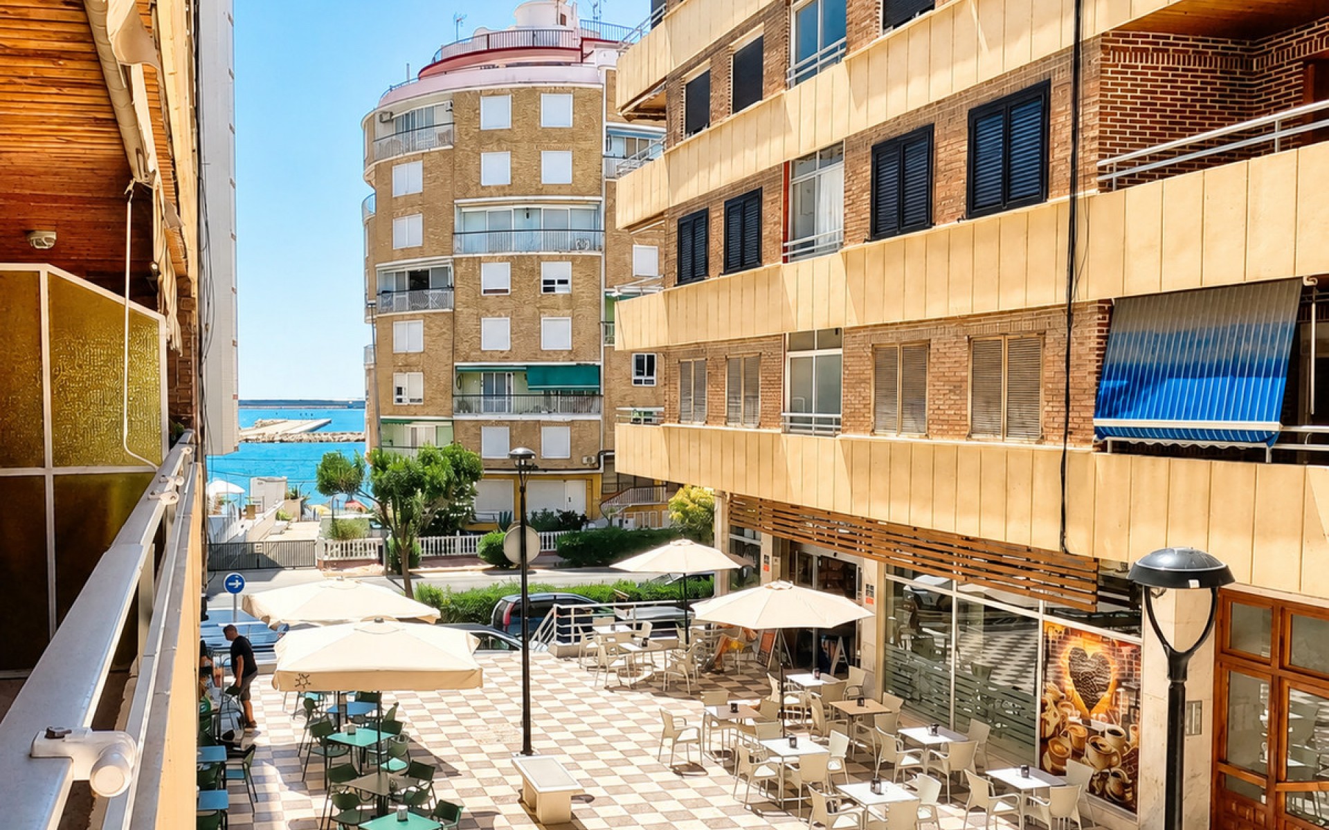 Resale - Apartment - Torrevieja - Torrevieja Centro