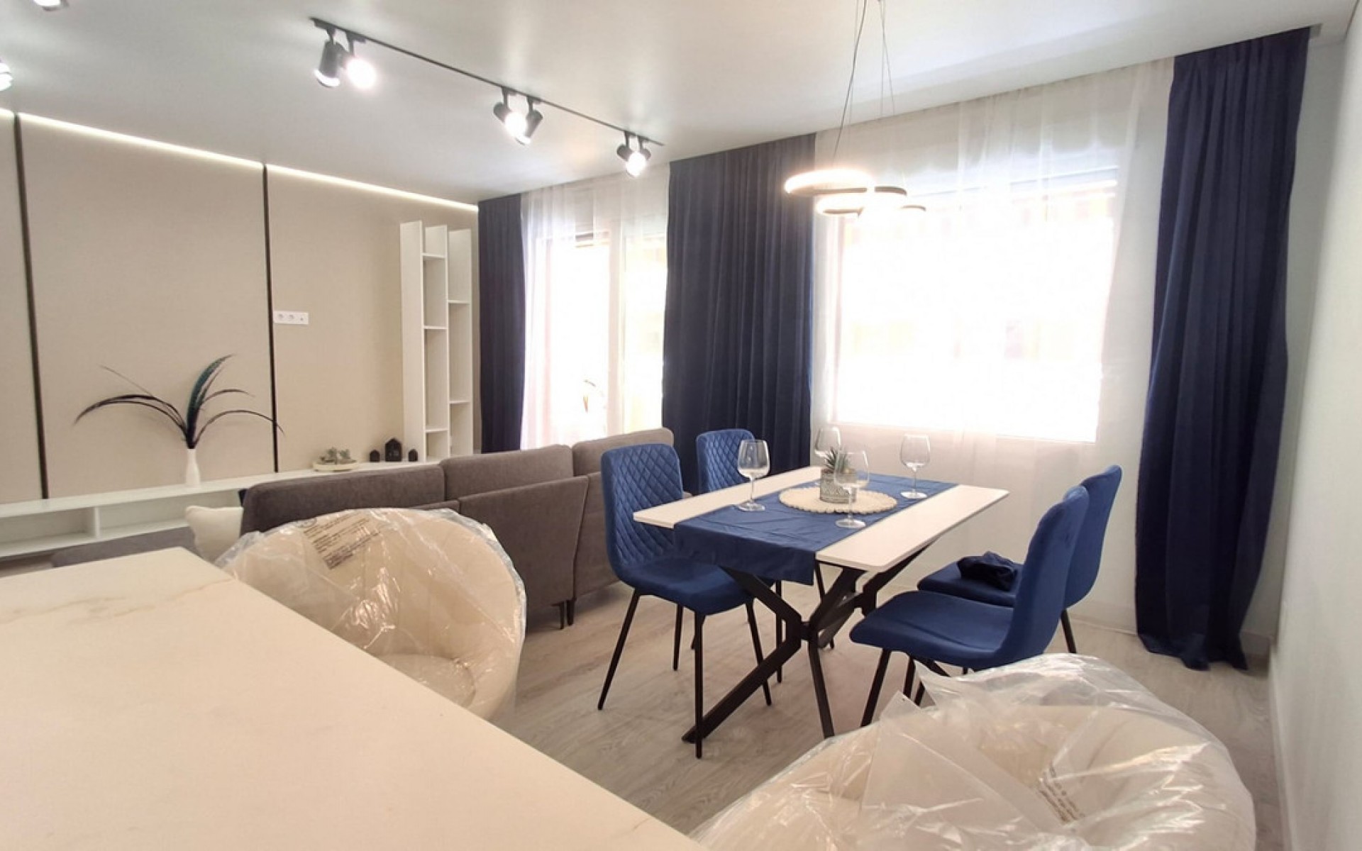 Resale - Apartment - Torrevieja - Torrevieja Centro