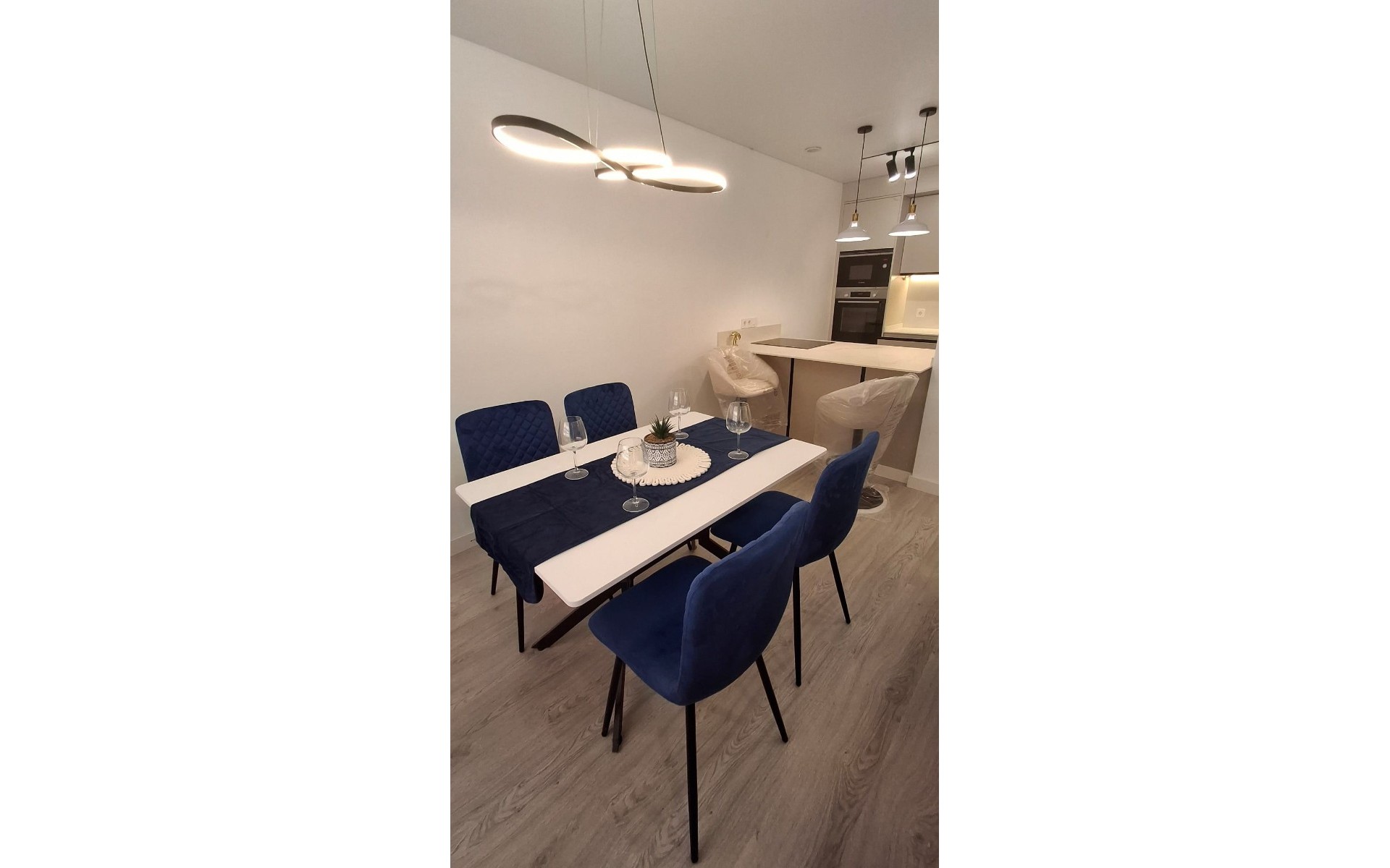 Resale - Apartment - Torrevieja - Torrevieja Centro