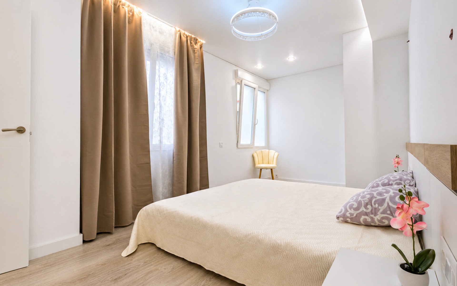 Resale - Apartment - Torrevieja - Torrevieja Centro
