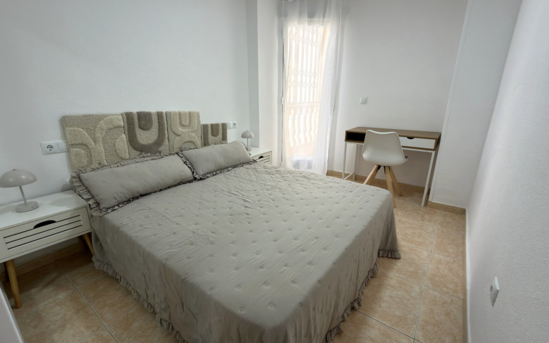 Resale - Apartment - Torrevieja - Torrevieja Centro