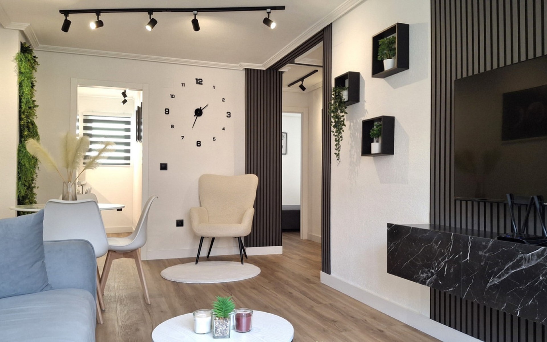 Resale - Apartment - Torrevieja - Torrevieja Centro