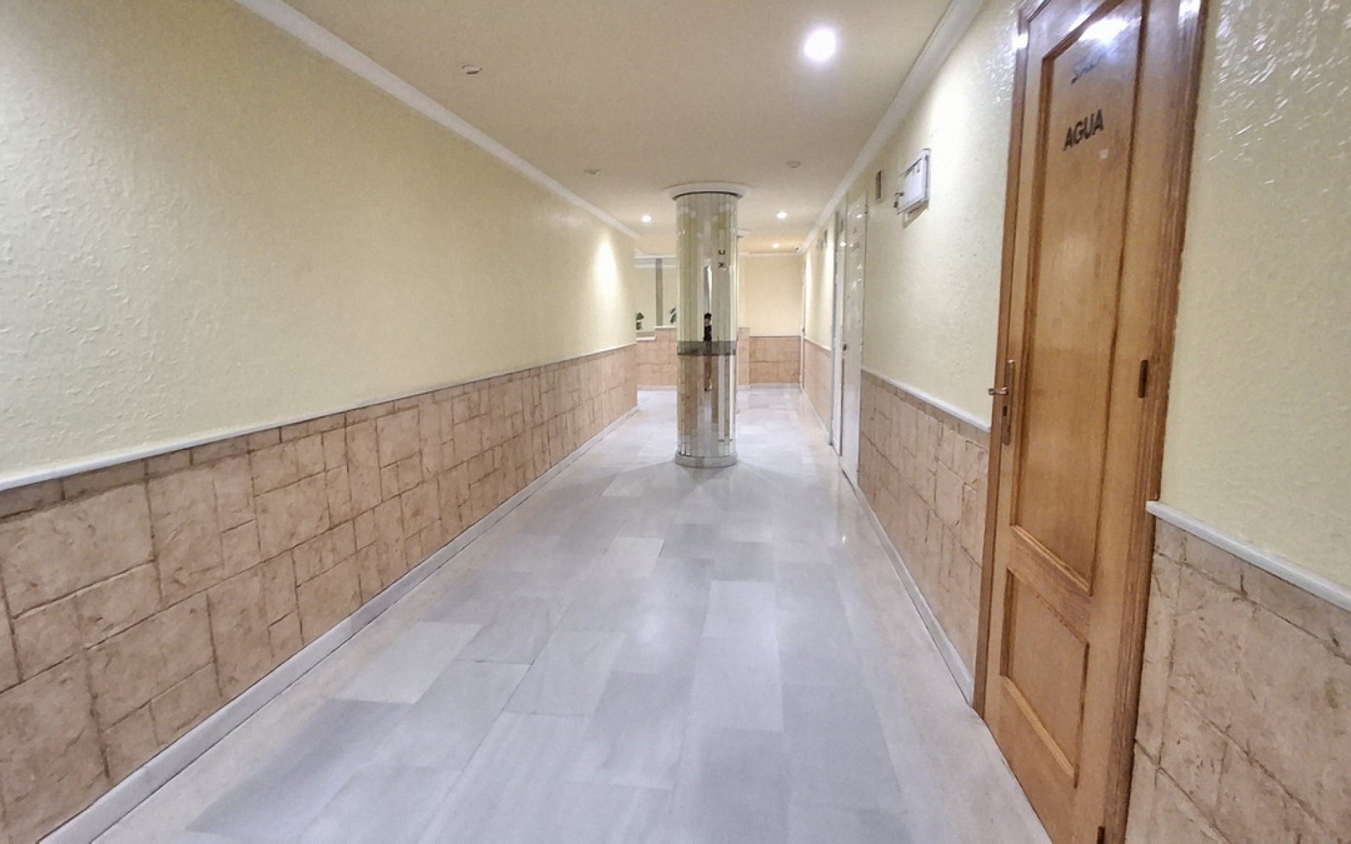 Resale - Apartment - Torrevieja - Torrevieja Centro