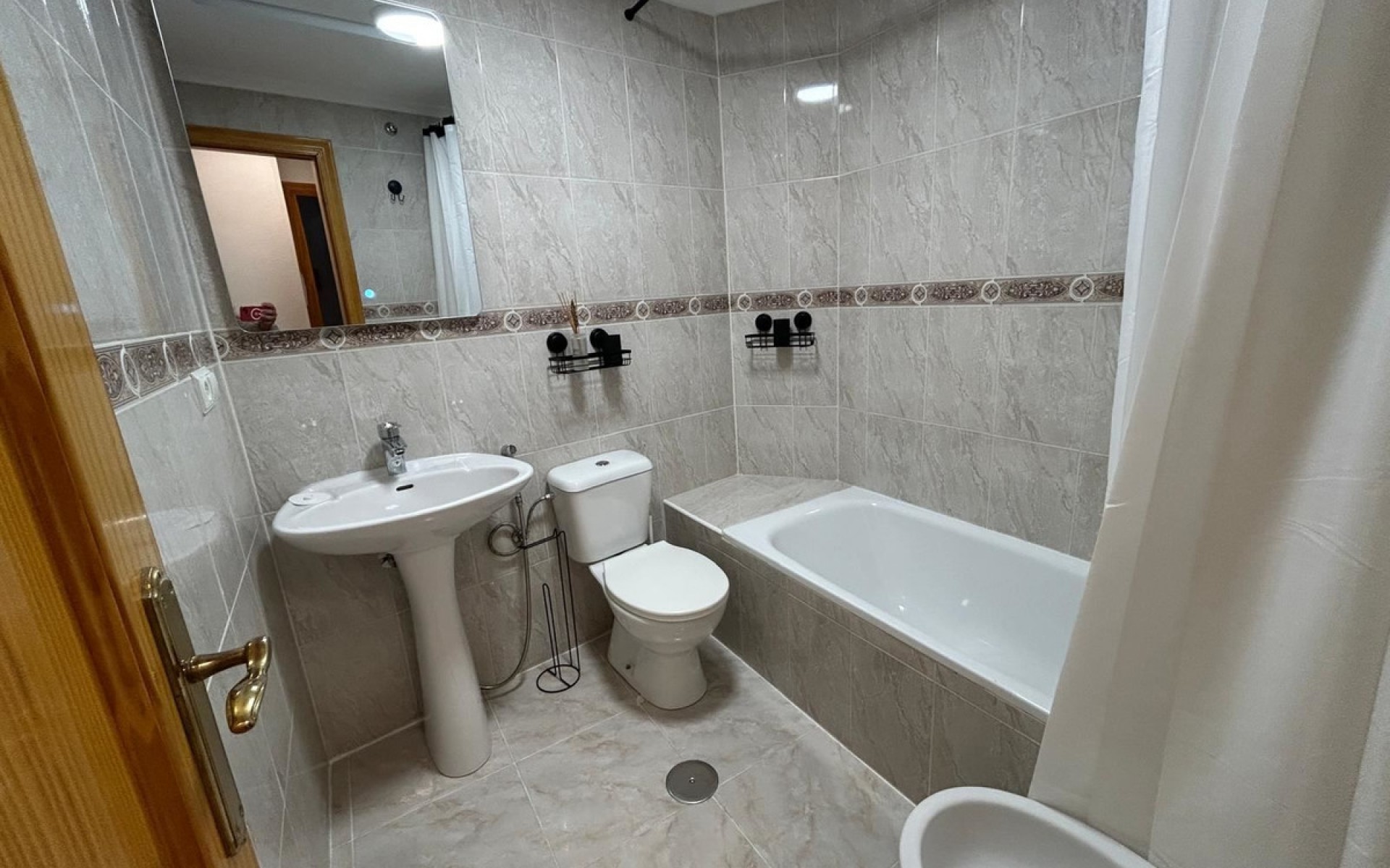 Resale - Apartment - Torrevieja - Torrevieja Centro
