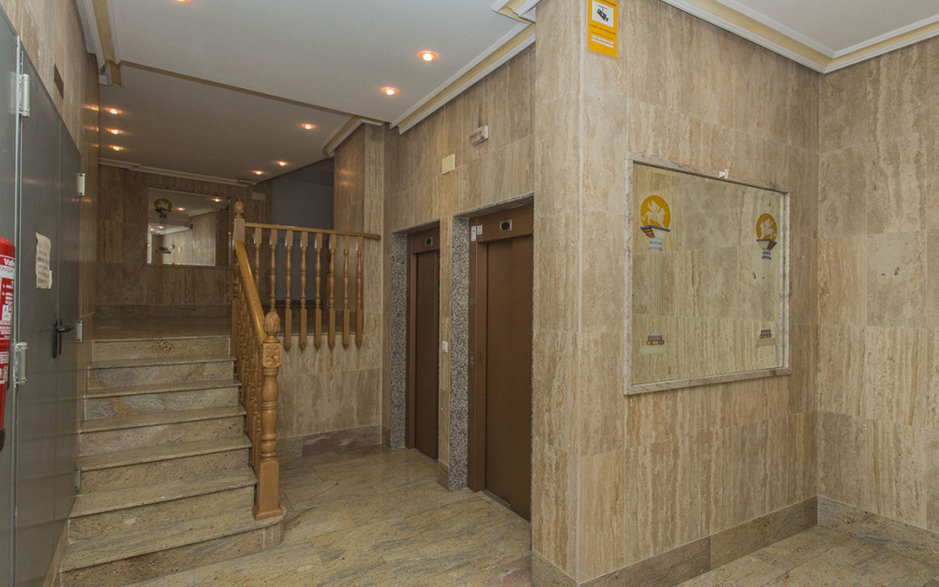 Resale - Apartment - Torrevieja - Torrevieja Centro