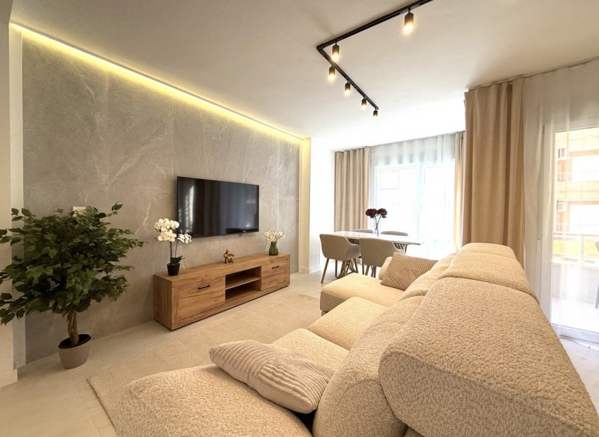 Resale - Apartment - Torrevieja - Torrevieja Centro