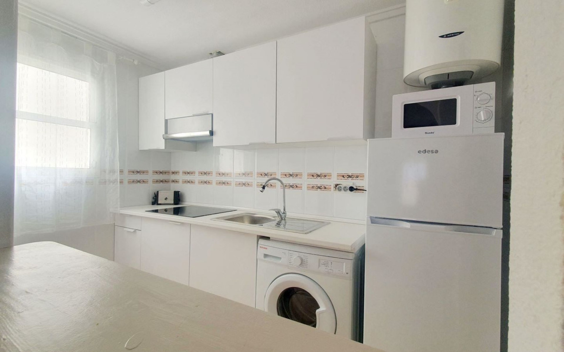 Resale - Apartment - Torrevieja - Torrevieja Centro