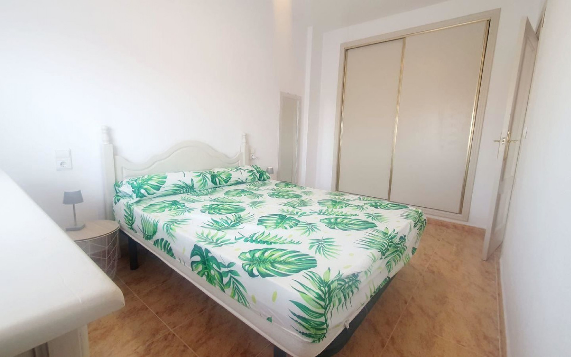 Resale - Apartment - Torrevieja - Torrevieja Centro