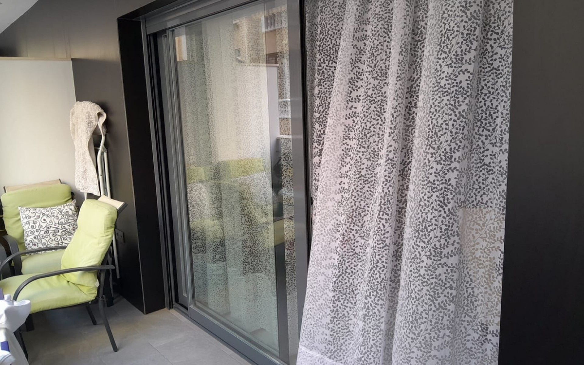 Resale - Apartment - Torrevieja - Torrevieja Centro