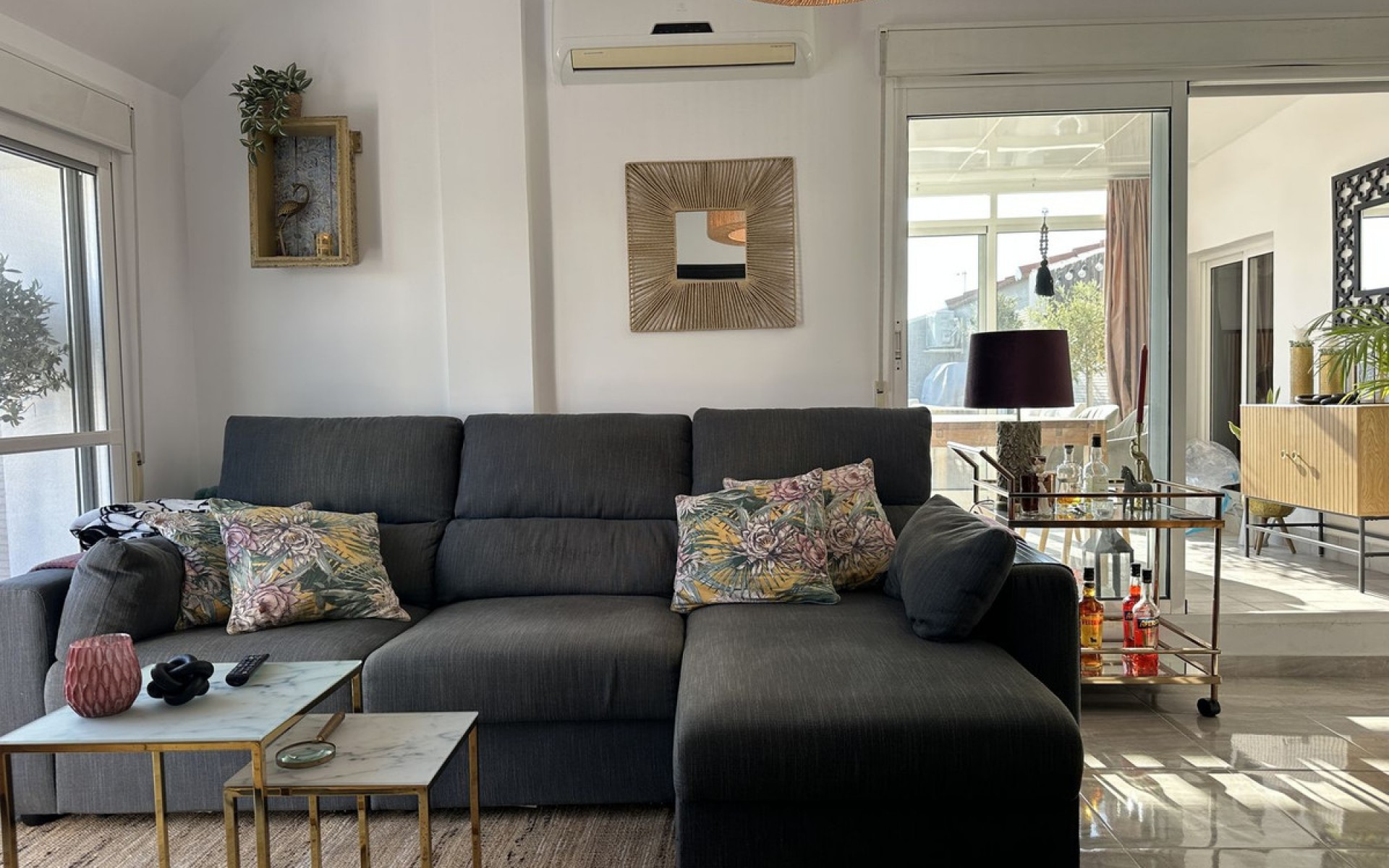 Resale - Apartment - Torrevieja - Torrevieja Centro