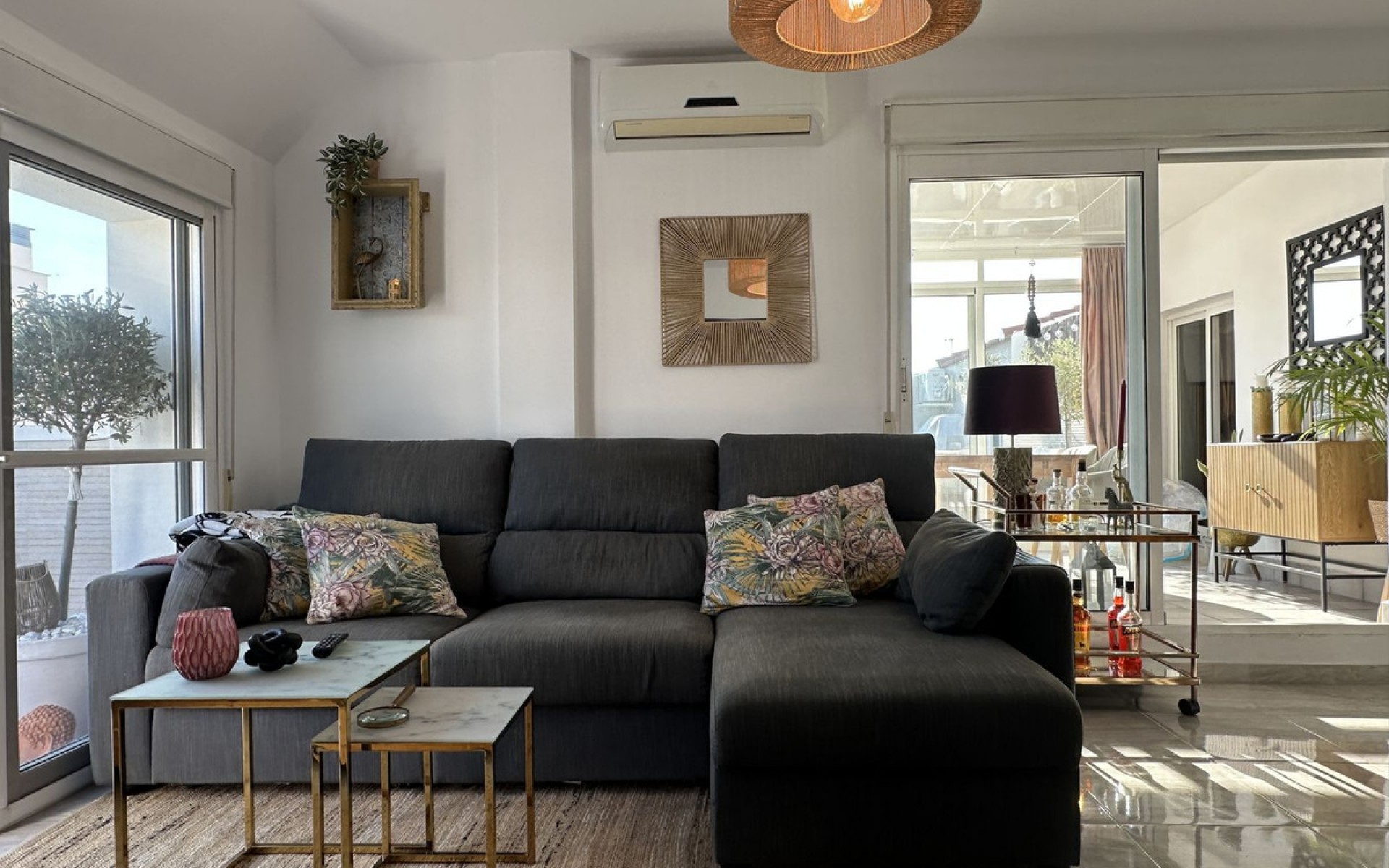 Resale - Apartment - Torrevieja - Torrevieja Centro
