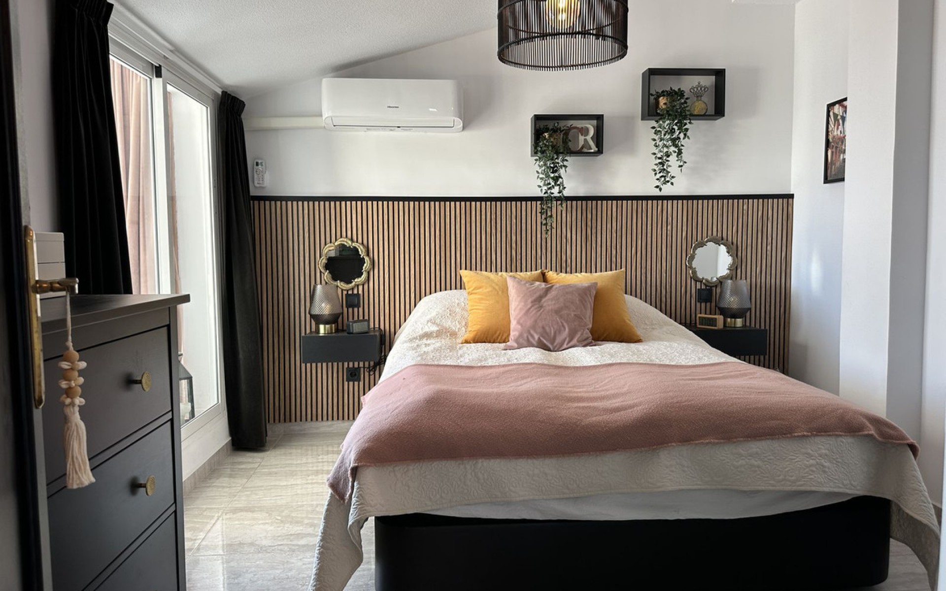 Resale - Apartment - Torrevieja - Torrevieja Centro